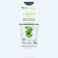 Nettoyer les yeux du chien et chat naturellement à l'aloe vera