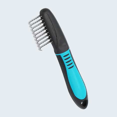 Peigne démêloir anti-bourres de poils pour brosser le chat et le chien